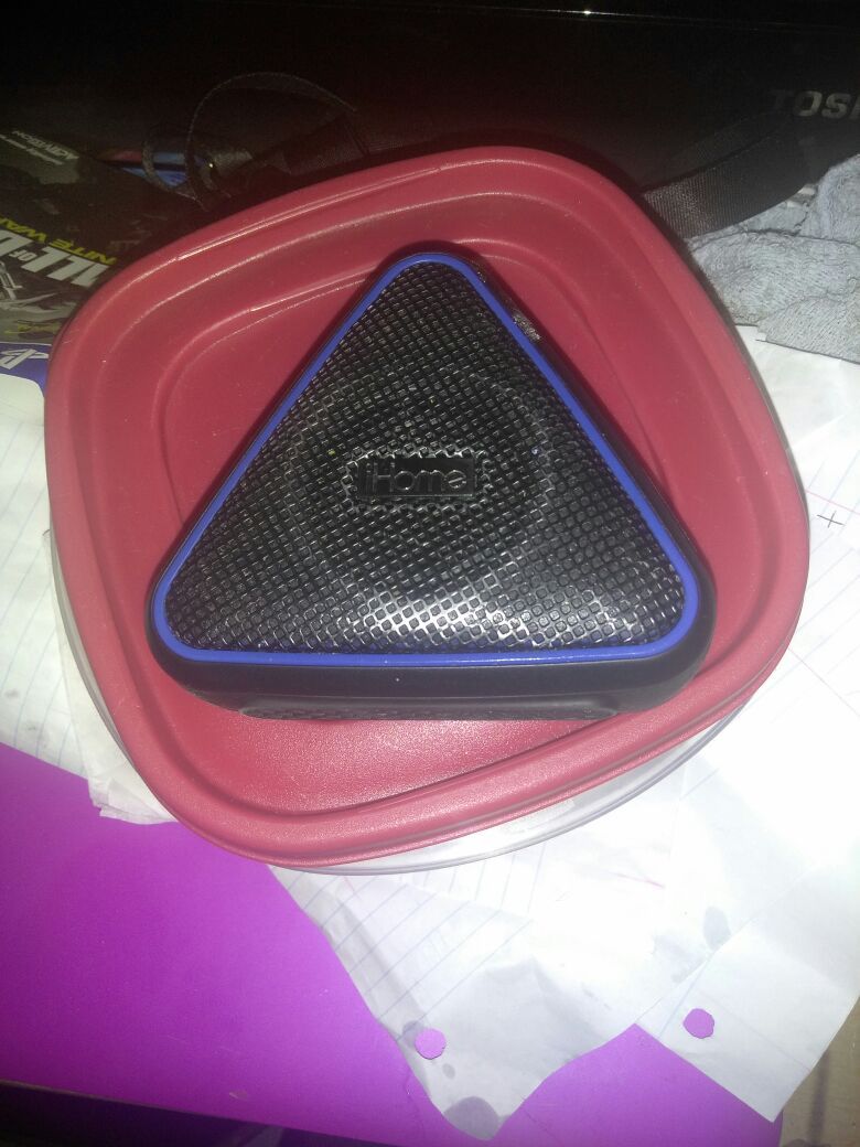 Water proof Bluetooth speaker