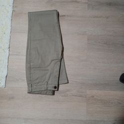 Uniqlo Beige Release 27x34 Inch Chinos