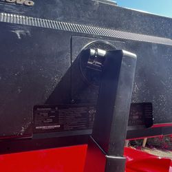 Lenovo Monitor (Works Great, Small Stand Issue – No Cords)