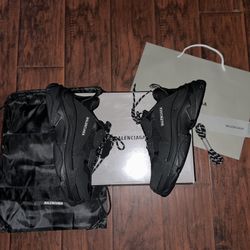 Triple S 