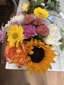 Mothers Day Arrangements 