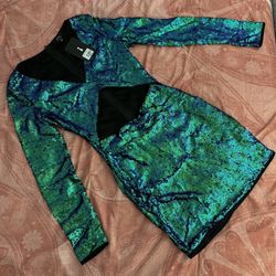 Small Green-to-Blue Sequin Dress 