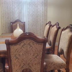 Dining Room Table 
