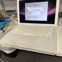 Apple MacBook (2007)