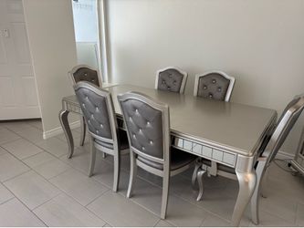 Dining Set – Table + 6 Chairs Modern