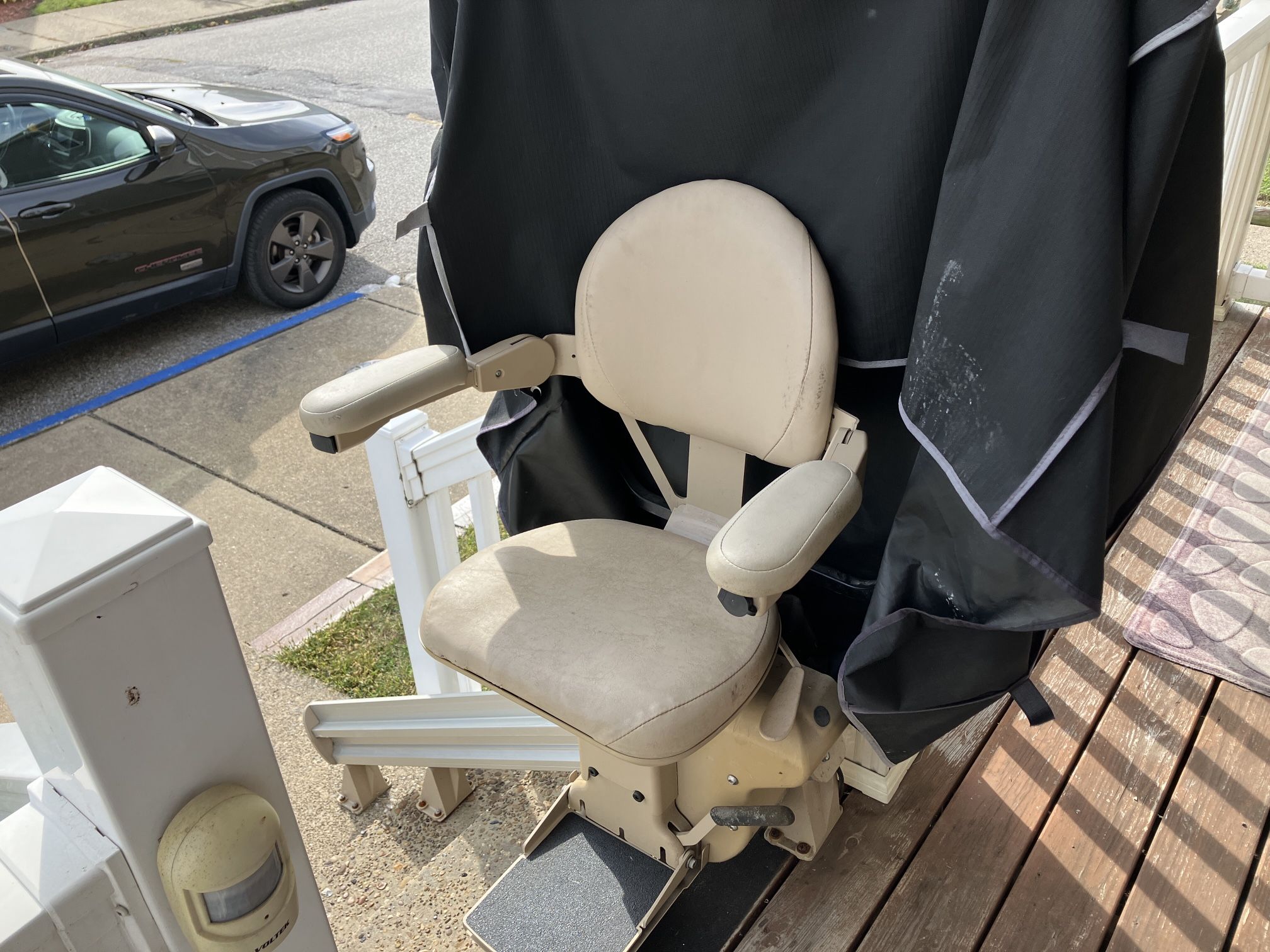 Exterior Lift Chair