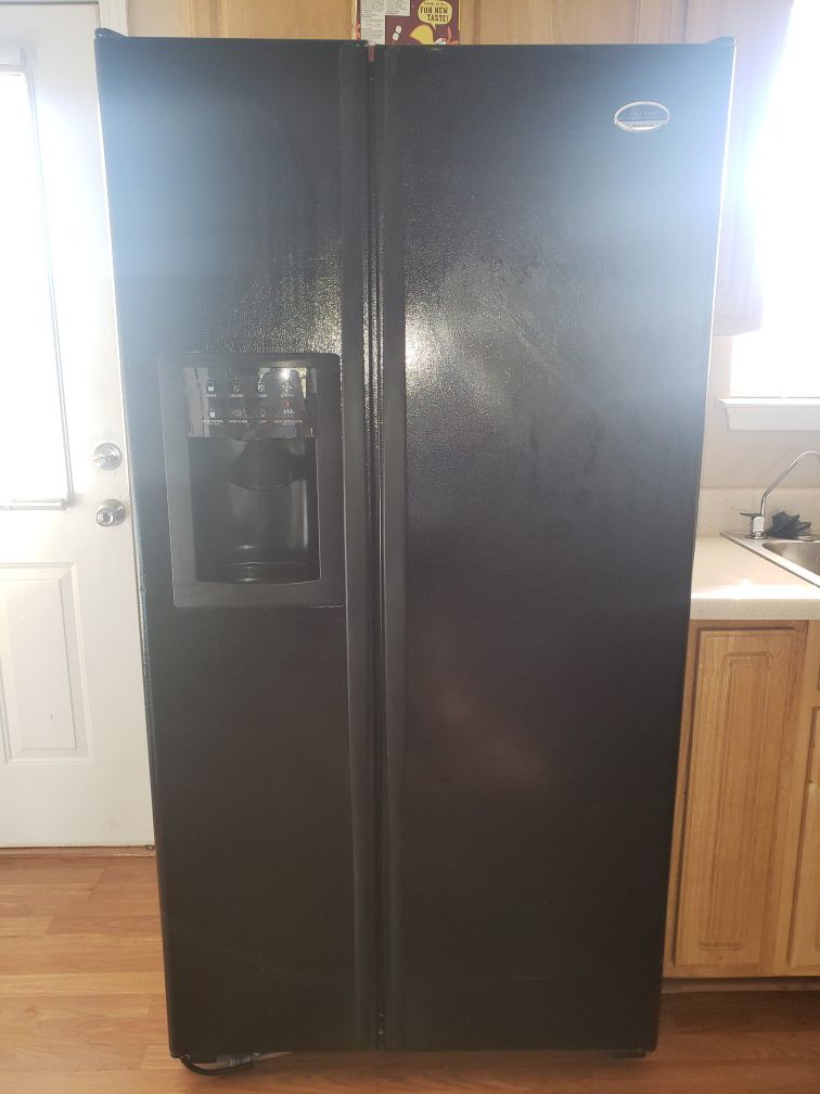 GE Profile Artica Refrigerator