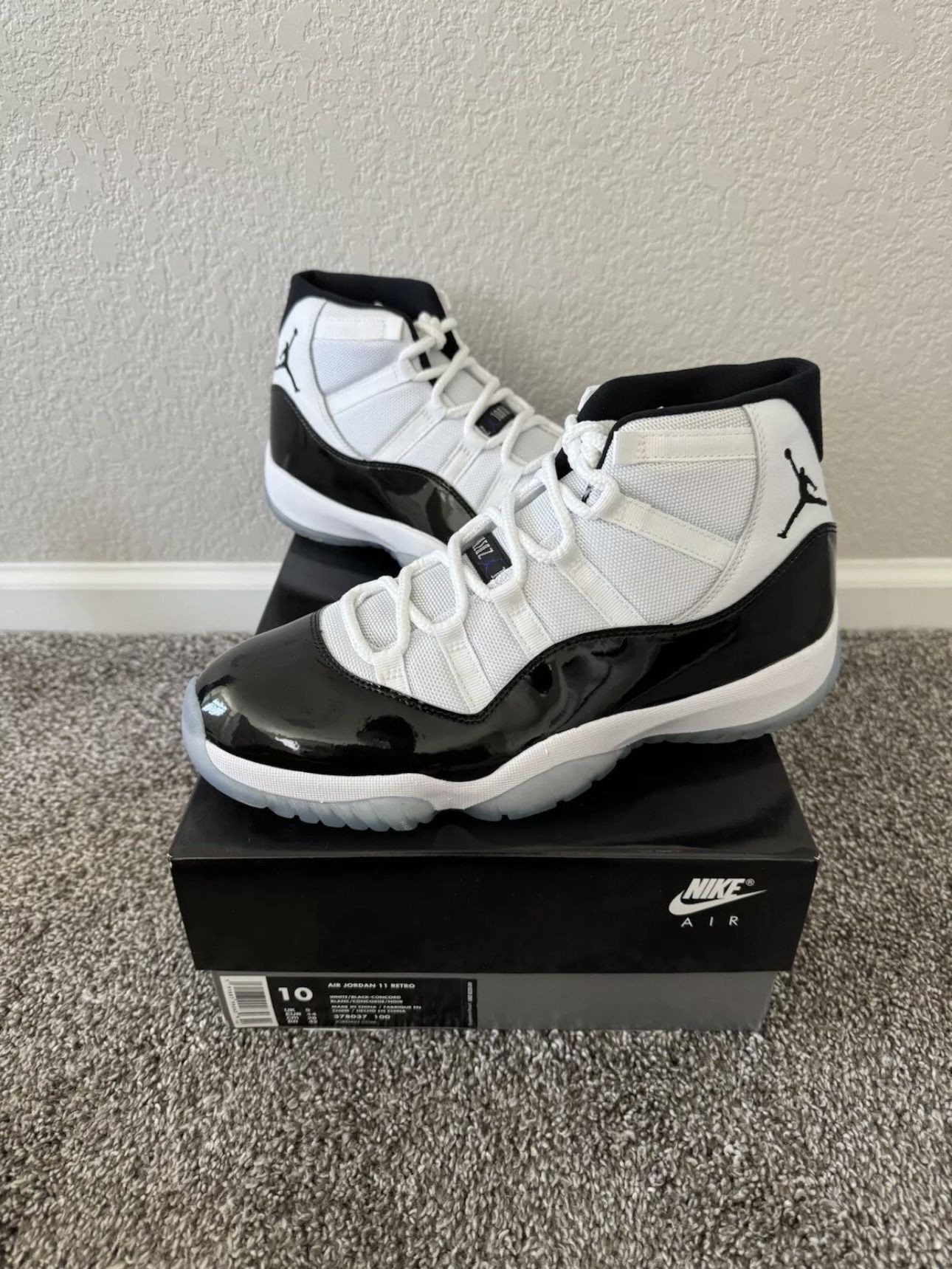 Nike Air Jordan 11 Retro High Concord