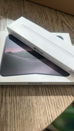 iPhone Duo 512 GB with Apple Pencil