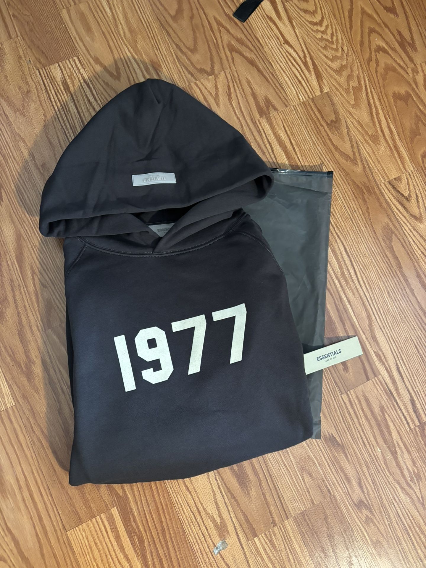 Brand new essential size S