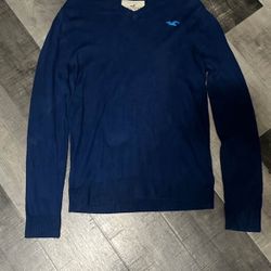 Hollister Sweater Size Small