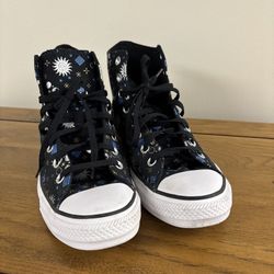 Unisex Converse Chucks Men’s 10 Woman’s 12