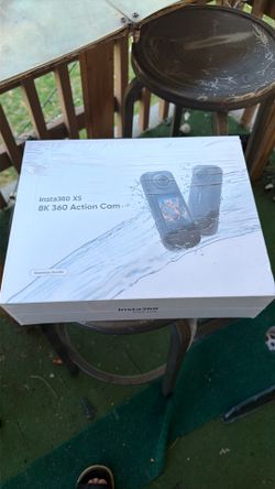 Insta 360 X5 8K Action Cam Essentials Bundle