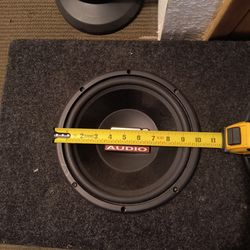 Speaker Box W Amp And 8 Gauge Wiring