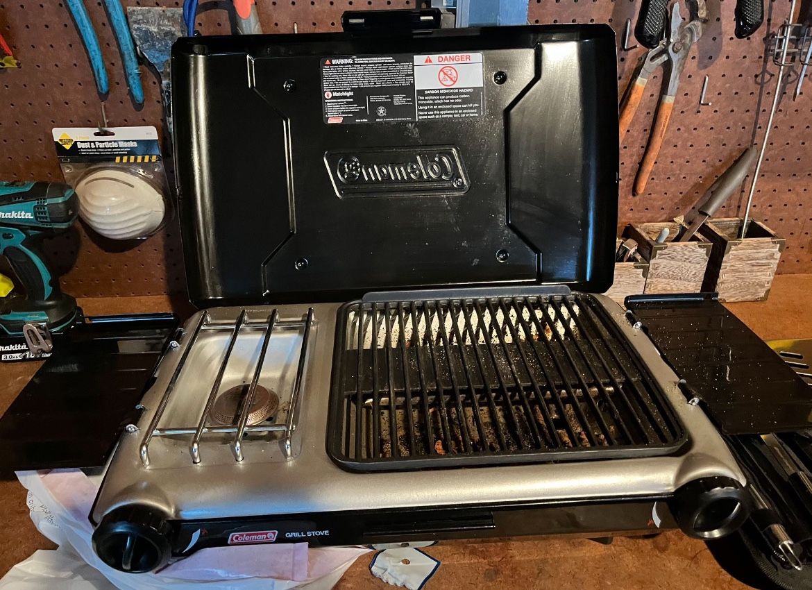 Coleman Camping Grill And Stove Set for Sale in Federal Way, WA OfferUp