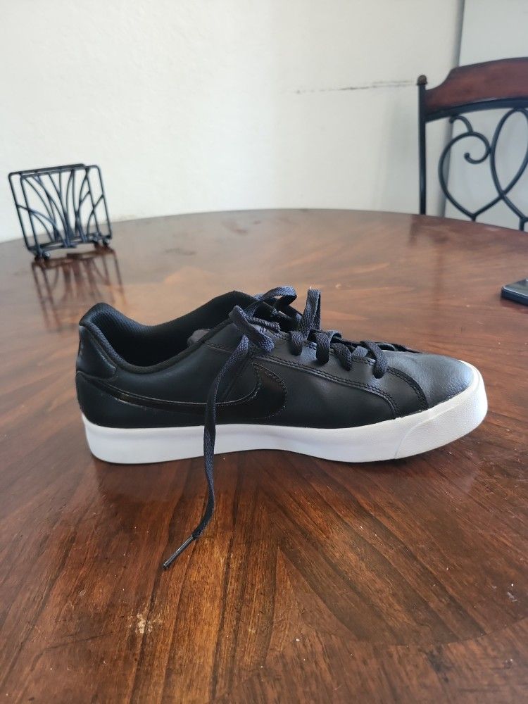 Black And White Nikes