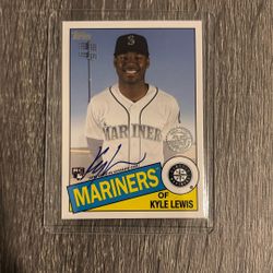 2020 Topps Kyle Lewis Autograph Card
