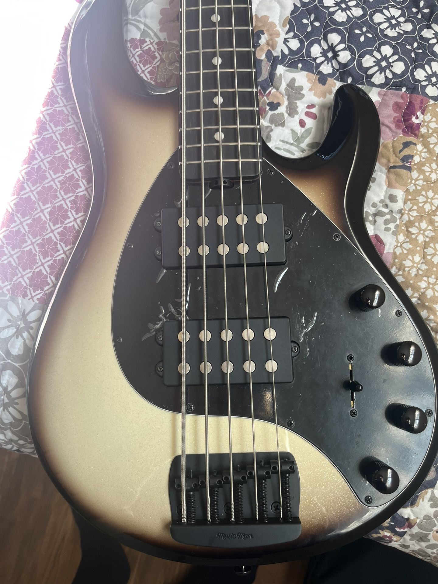 Music Man STINGRAY 5 BRULEE