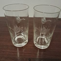 Vintage.
 Clear etched glass with flying ducks high ball.
 Vintage.