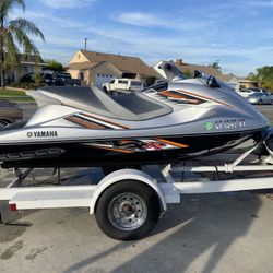 Jet Ski - 2012 Yamaha VXR 