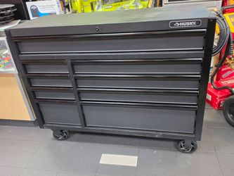 52in Husky heavy duty steel matte black finish,soft closing drawers, bottle opener,New, Financing Available