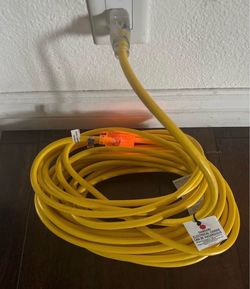 New Made in America High visibility 50ft construction heavy duty extension Cord 12/3 up to 20A Southwire 50ft 12/3 Heavy Duty Outdoor Extension Cord -