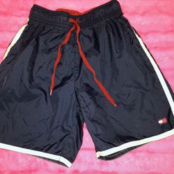 Kid’s Tommy Hilfiger size 7 shorts