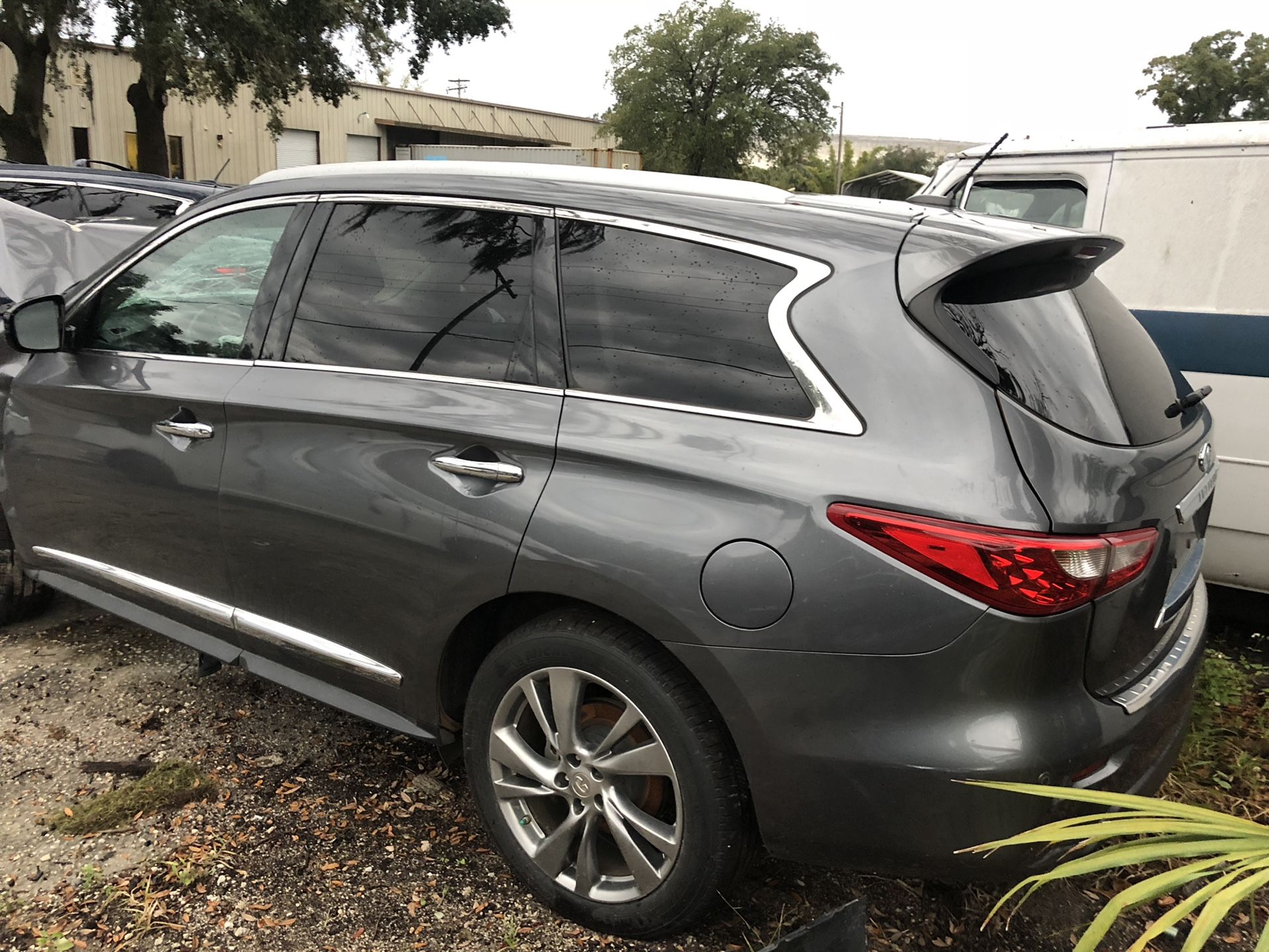 Infiniti QX60 for parts parts out 13 14 15 16