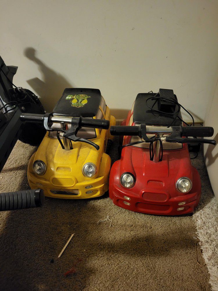 Kid Motorz Mini Racer 24-Volt Battery-Powered Ride-On