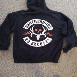 BONE COLLECTOR. HOODED SWEATSHIRT.    SZ. XLG