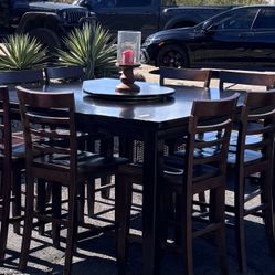 Counter Height Dining Table and Chairs