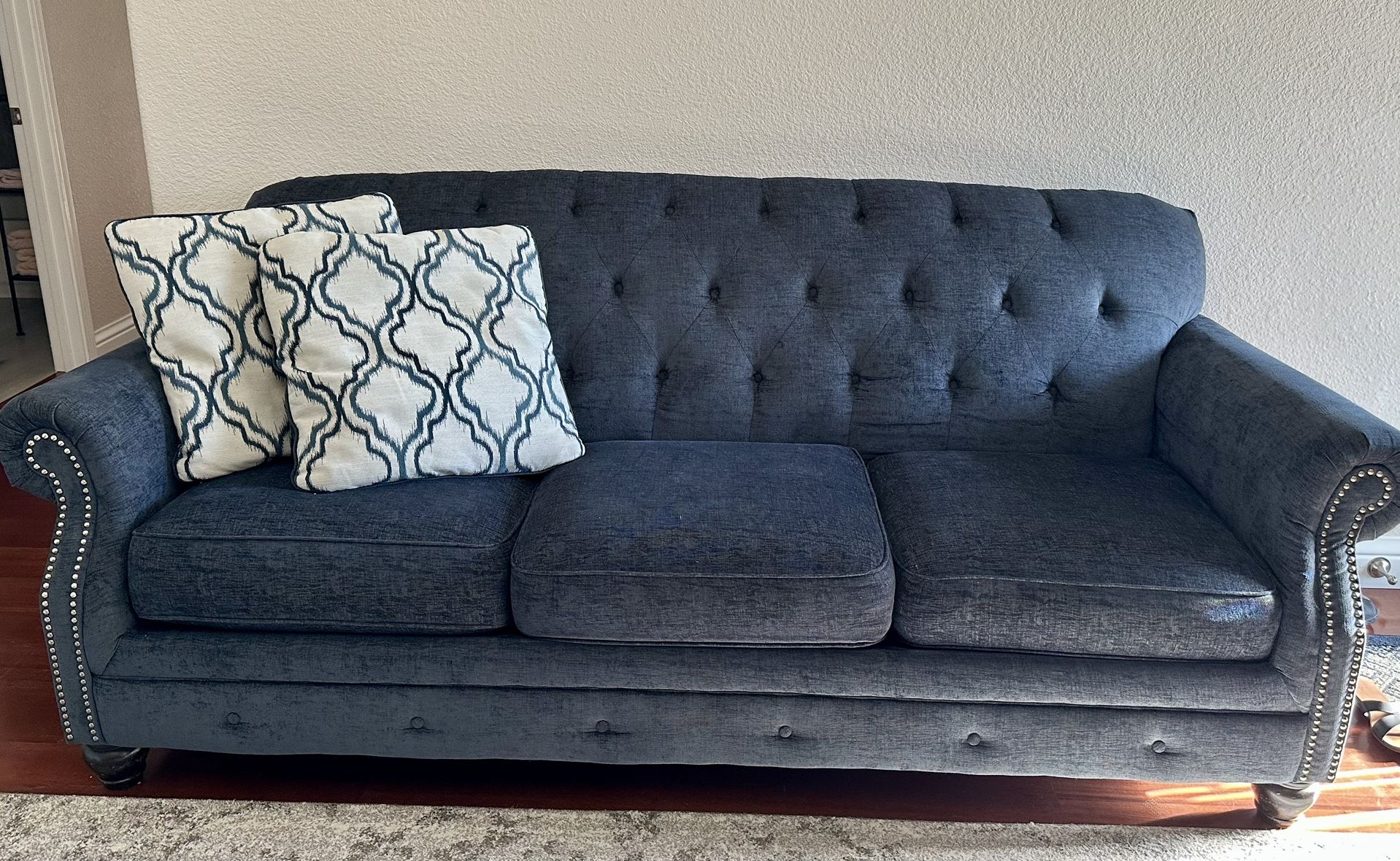 Sofa Set