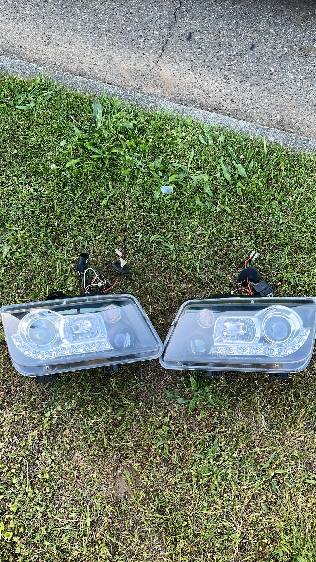 1999 Volkswagen Jetta Headlights