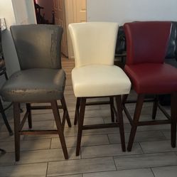 Dinning Set 3 Leather Chairs 