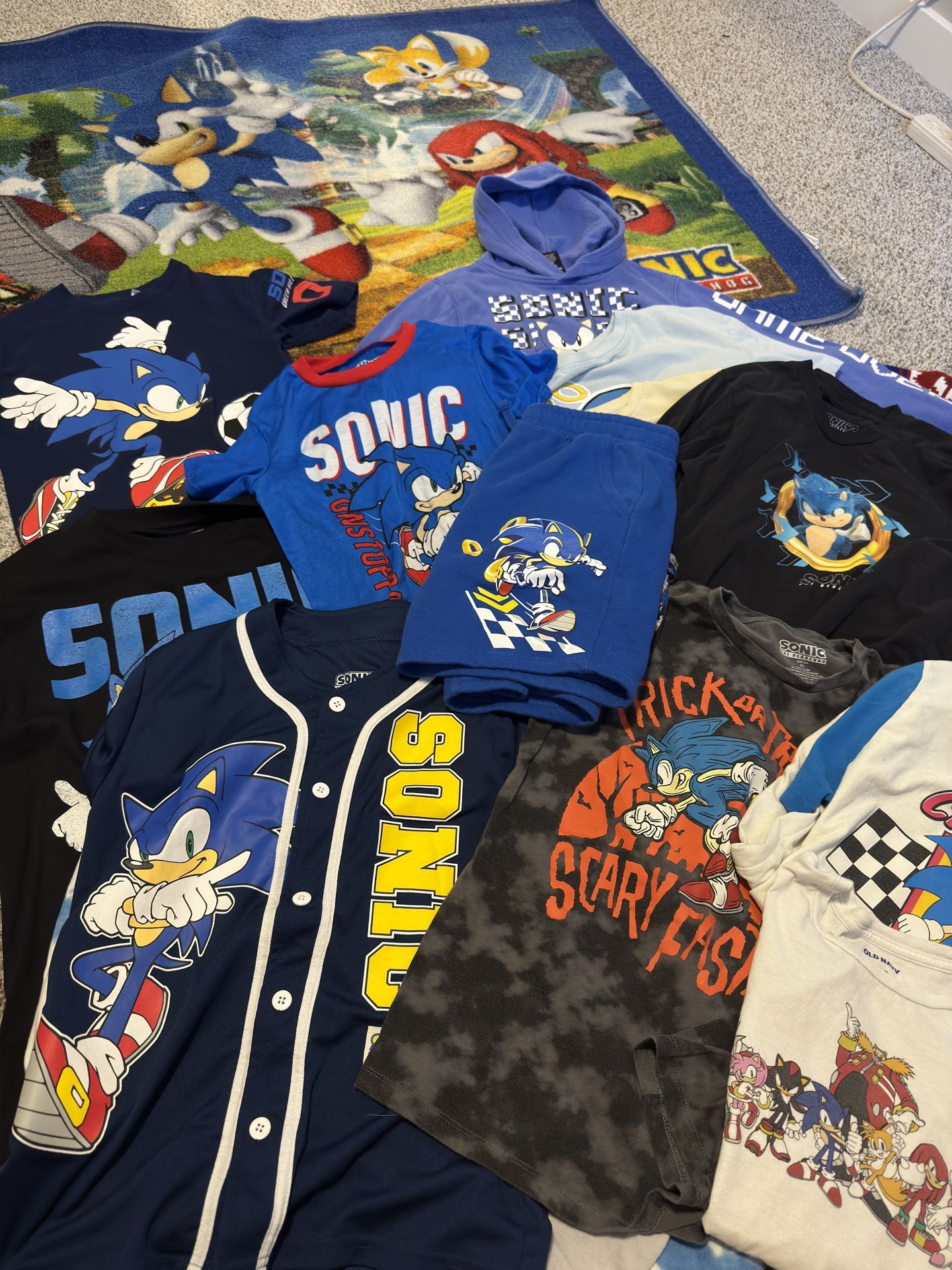 Sonic Clothes Bundle Size 7/8 And 10/12