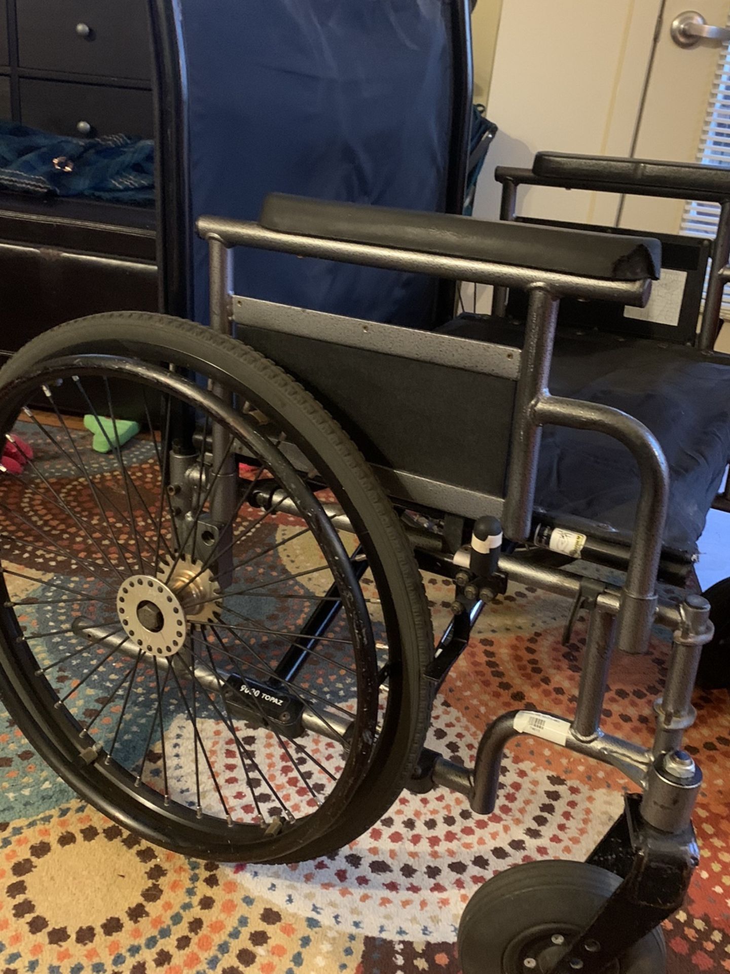 Bariatric wheelchair