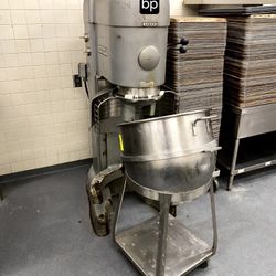 Hobart Mixer 80qt Runs Like New You Need This