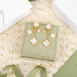 Van Cleef & Arpels Four-Leaf Clover Multi-Flower Ear Studs
