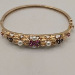 Vintage 14K Yellow Gold Pearl Ruby Sapphire Floral Hinged Bangle 15.6g