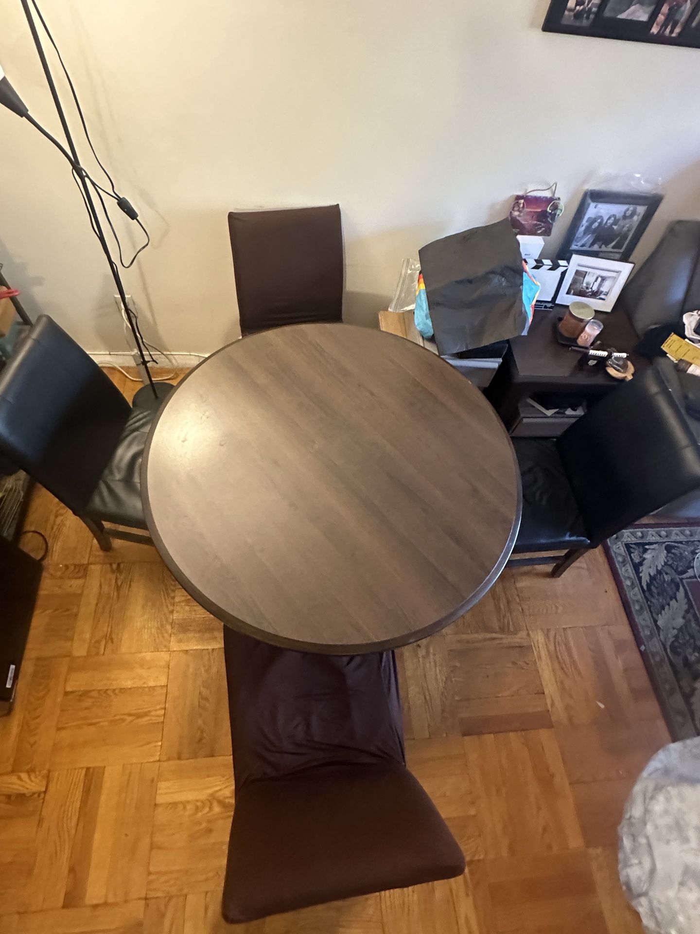 Round Table Dining Set - Disassembles 