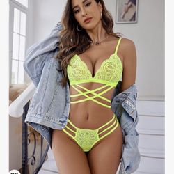 Women Lace Lingerie Set 2 Pieces Bralette Bra and Panty Set Sexy Strappy 