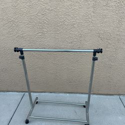 Lightweight Clothes Rack