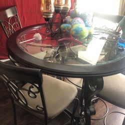 dinning table