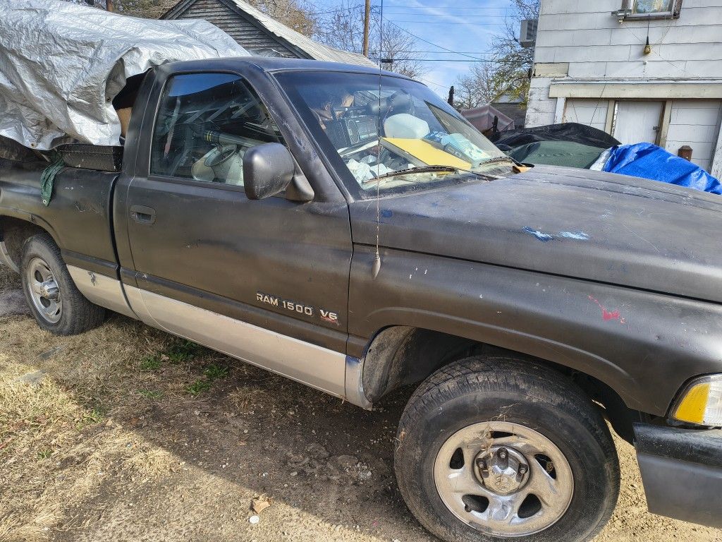 1999 Dodge Ram