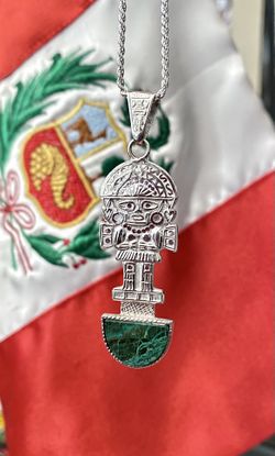 950 Sterling Silver Tumi Pendent with Malachite Stone