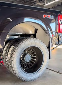 Dually wheels and tires 🔥🔥