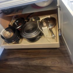 BRAND NEW PULL OUT CABINET SHELF WITH TRACKS