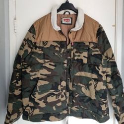 Men's Levi's Camouflage Jacket Army XL Levi's

Sherpa