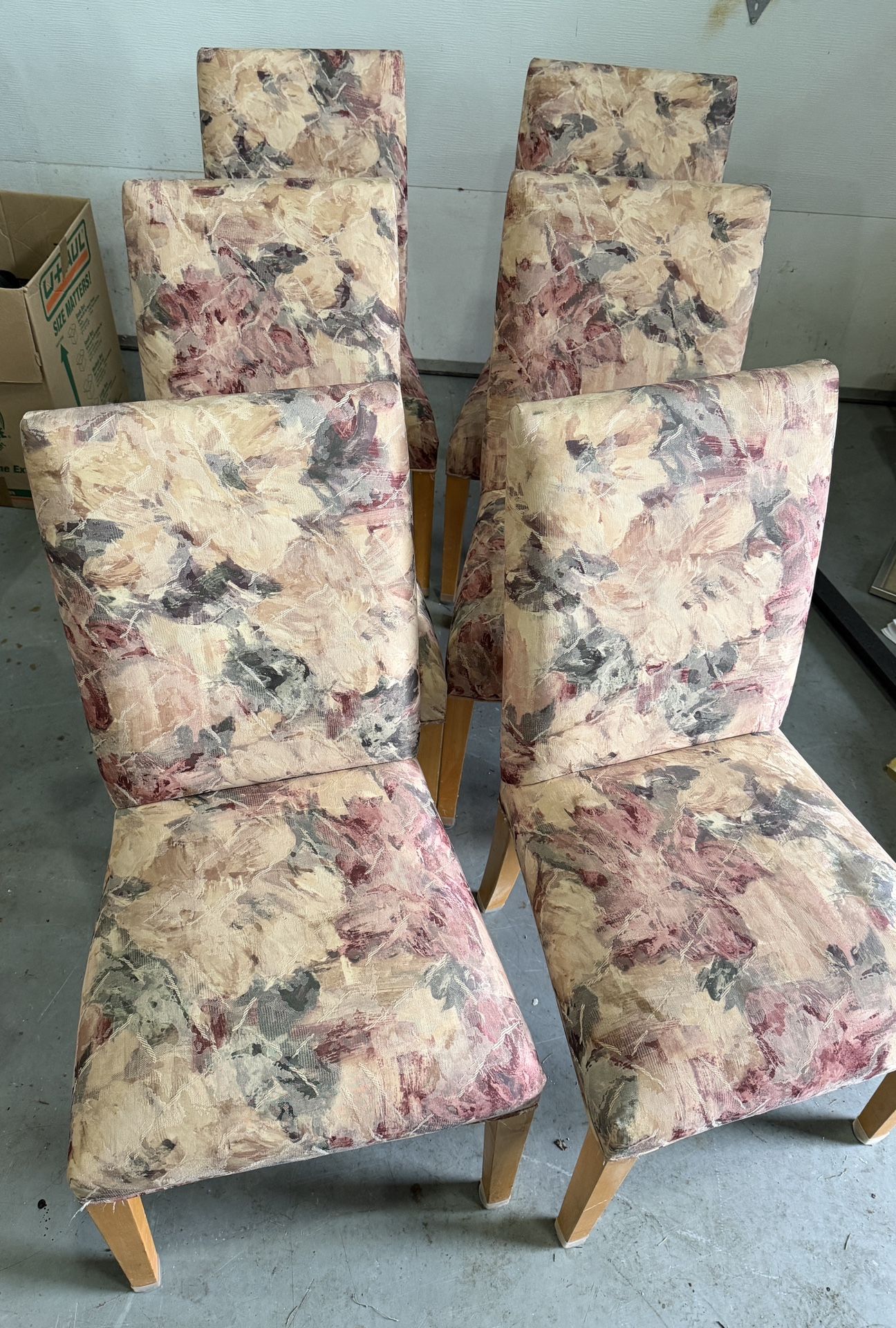 6 Dining Room Chairs