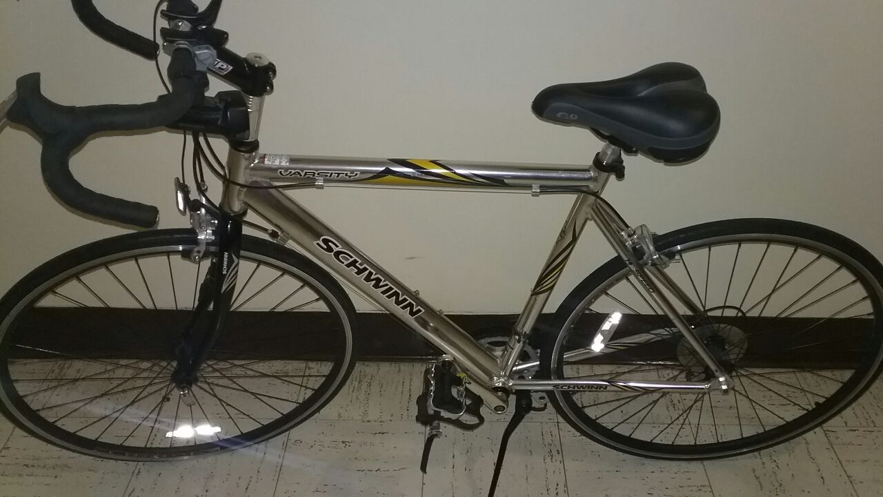 Schwinn Varsity 14 speed bicycle for men like new